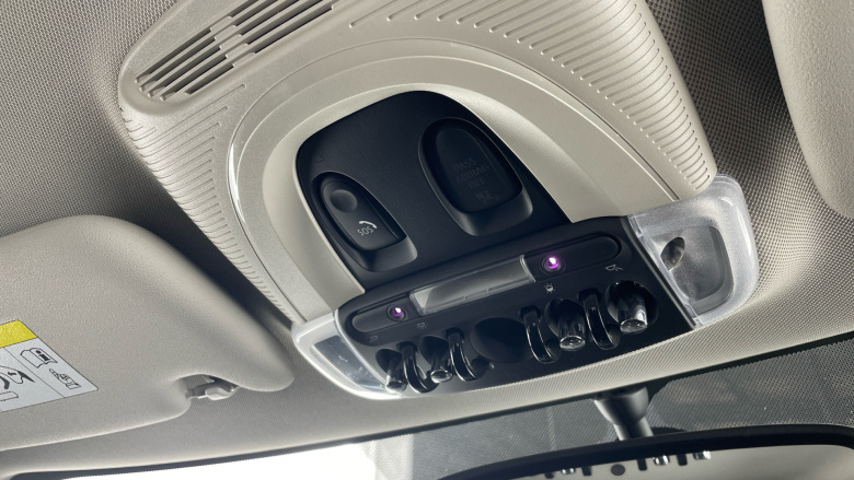 MINI Hatchback 1.5 Cooper Classic 5dr Petrol Hatchback